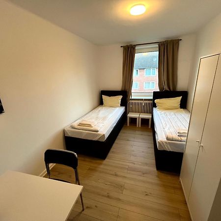 3-Zimmer Monteurwohnung Mit Balkon Neumuenster Luaran gambar