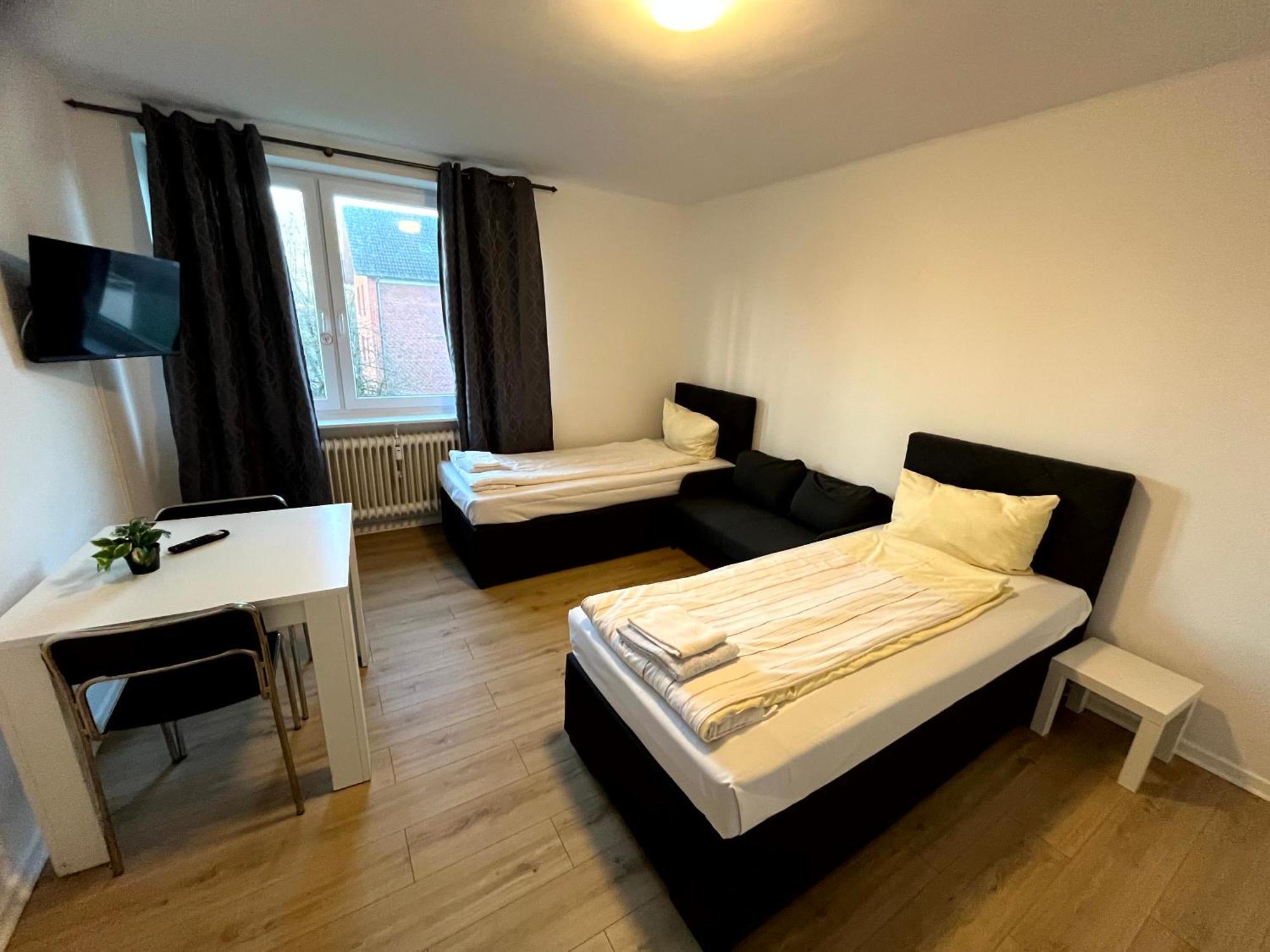 3-Zimmer Monteurwohnung Mit Balkon Neumuenster Luaran gambar